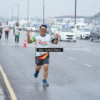 Runner Photo 7663454
