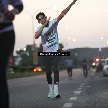 Runner Photo 7663504