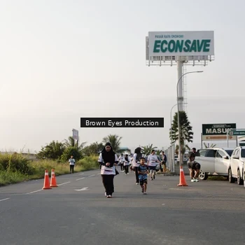 Runner Photo 7663518