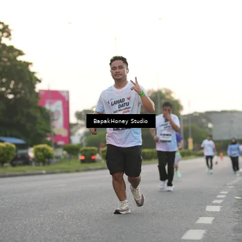 Runner Photo 7663522