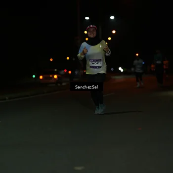 Runner Photo 7663535