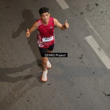 Runner Photo 7663544