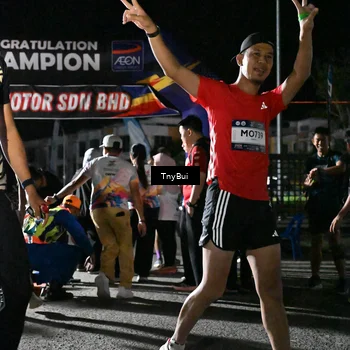 Runner Photo 7663556
