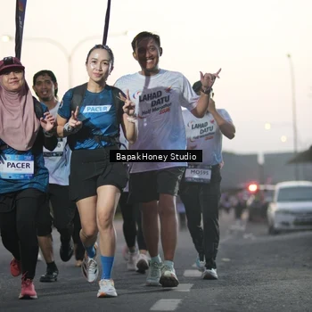 Runner Photo 7663600