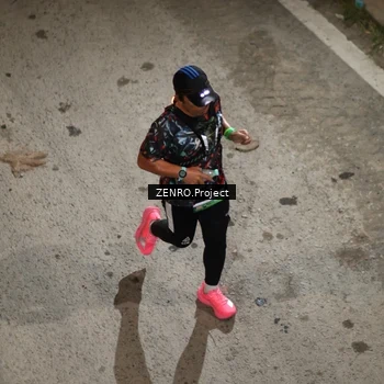 Runner Photo 7663606