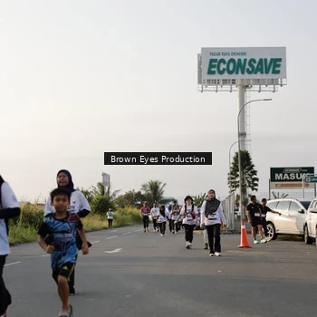 Runner Photo 7663609