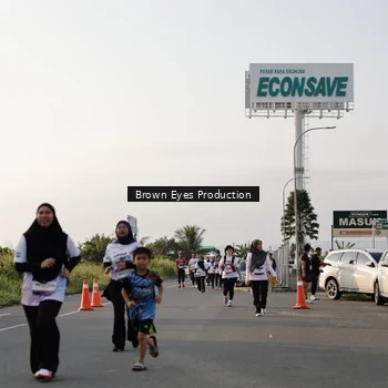 Runner Photo 7663624