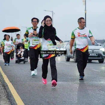 Runner Photo 7663634