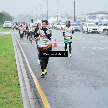Runner Photo 7663662