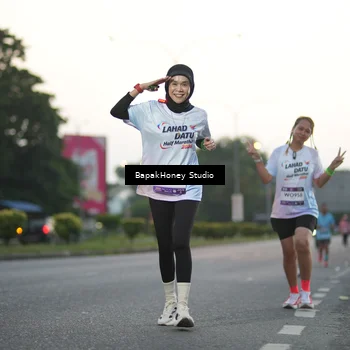 Runner Photo 7663683