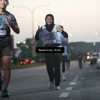 Runner Photo 7663686