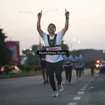 Runner Photo 7663704