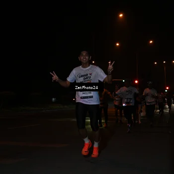 Runner Photo 7663706