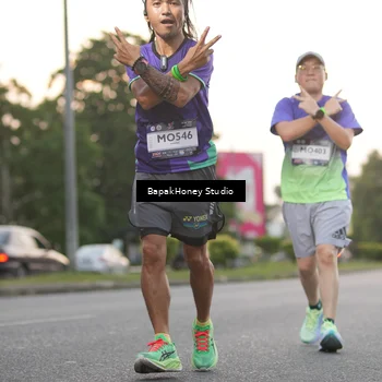 Runner Photo 7663724