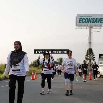 Runner Photo 7663728