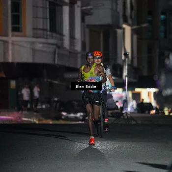 Runner Photo 7663741