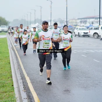 Runner Photo 7663763