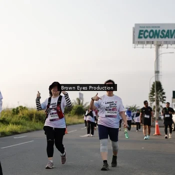 Runner Photo 7663773