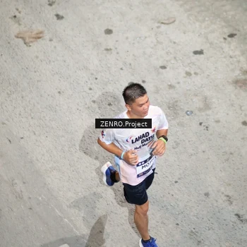 Runner Photo 7663791