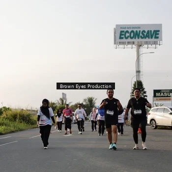 Runner Photo 7663832