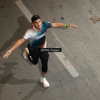 Runner Photo 7663839