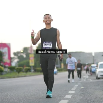 Runner Photo 7663860