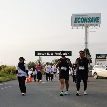 Runner Photo 7663873