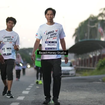 Runner Photo 7663888