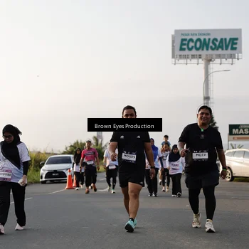 Runner Photo 7663895