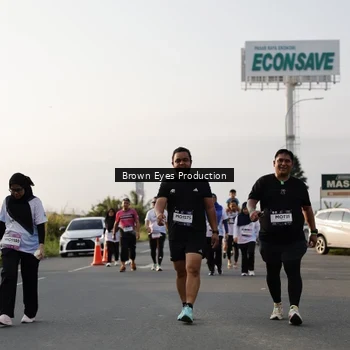 Runner Photo 7663900