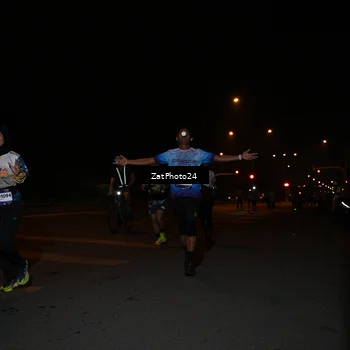Runner Photo 7663909