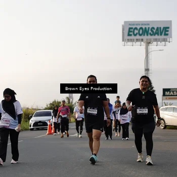 Runner Photo 7663910