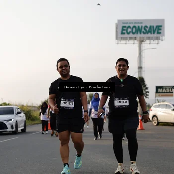 Runner Photo 7663911