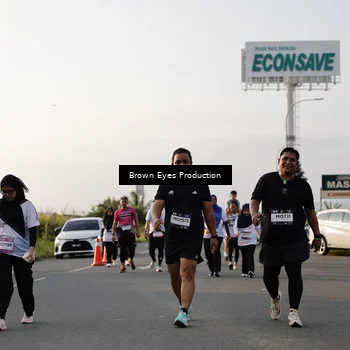 Runner Photo 7663921