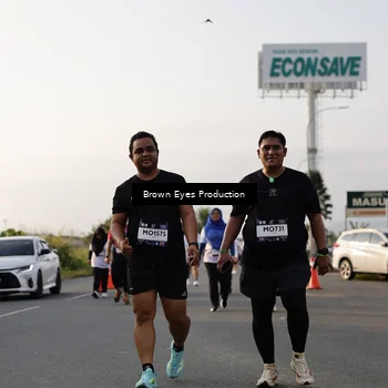 Runner Photo 7663925