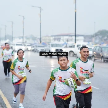Runner Photo 7663954