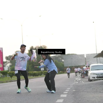Runner Photo 7663957