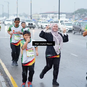 Runner Photo 7663964