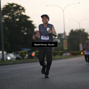 Runner Photo 7663973