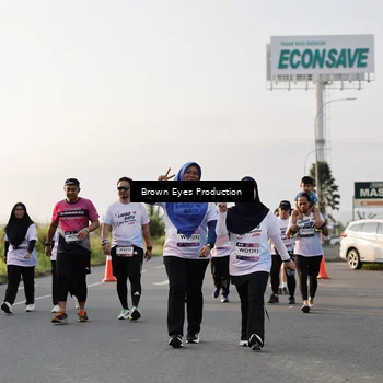 Runner Photo 7663975