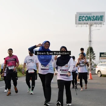 Runner Photo 7663983