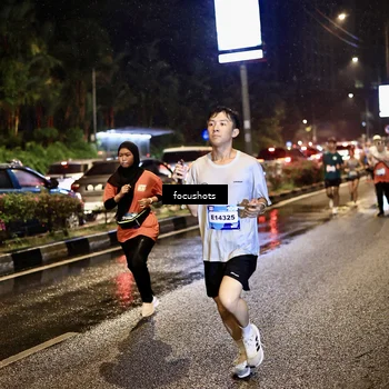 Runner Photo 7663990