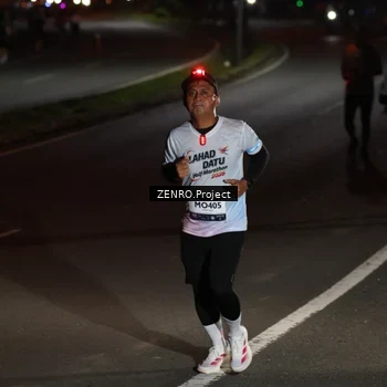 Runner Photo 7663991