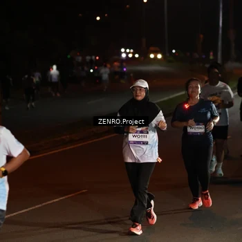 Runner Photo 7663995