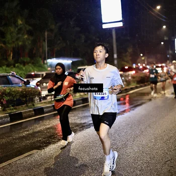 Runner Photo 7664015