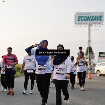 Runner Photo 7664022