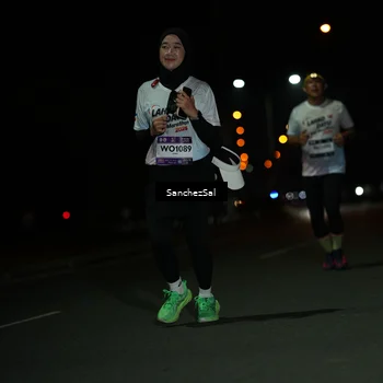 Runner Photo 7664027