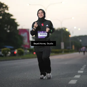 Runner Photo 7664032