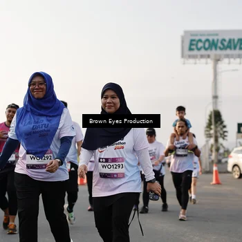 Runner Photo 7664035