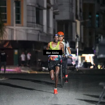 Runner Photo 7664039